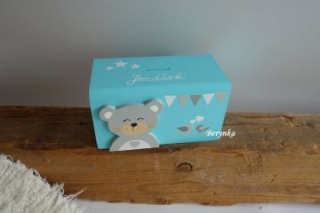 Dřevěná pokladnička v nordic stylu - s medvídkem