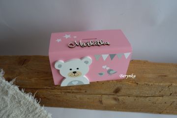 Dřevěná pokladnička v nordic stylu - s medvídkem