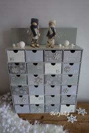 Adventní kalendář stříbrný s panáčky