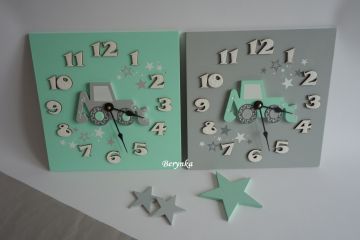 Hodiny s bagrem - kulaté/čtvercové