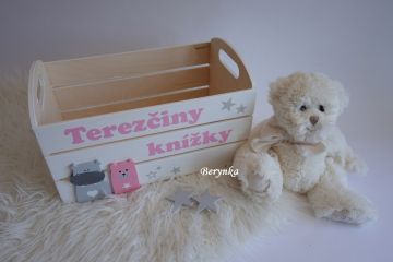 Dřevěná bedýnka na knížky - v různých barvách