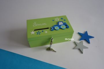 Dřevěná pokladnička s bagrem