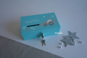 Dřevěná pokladnička s bagrem