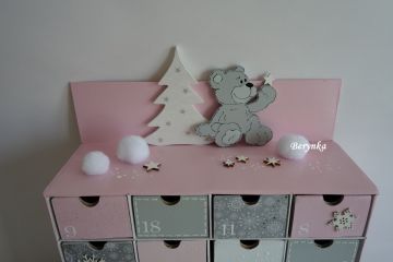 Adventní kalendář *pudrově růžový* s medvídkem - různá provedení