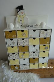 Adventní kalendář *zlato-bílý* se sněhulákem - různá provedení