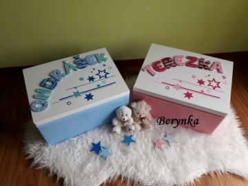 Dřevěná vzpomínková bedýnka s hvězdičkami