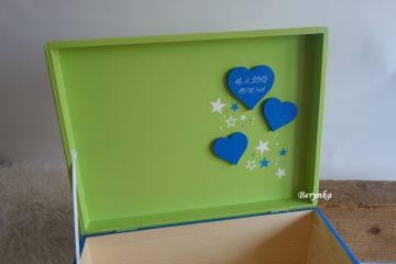 Dřevěná vzpomínková bedýnka s hvězdičkami