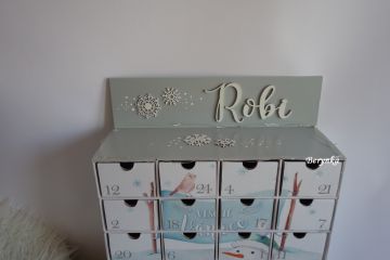 Adventní kalendář s vyřezaným jménem *motiv č. 3*