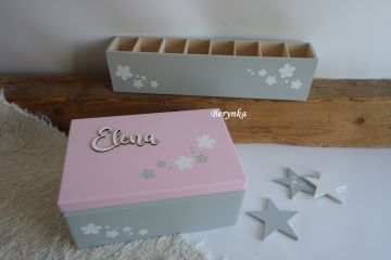Dřevěná bedýnka se jménem