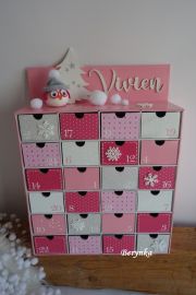 Adventní kalendář růžový se sovičkou