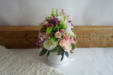 Květinová vazba - flower box - skladem - růžový