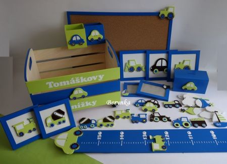 Dekorace v modré se zelenou a hnědou