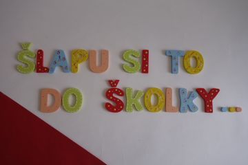 Dřevěná písmenka pro děti