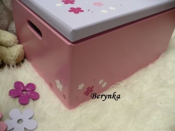 Dřevěná vzpomínková bedýnka s písmenky a sovičkami