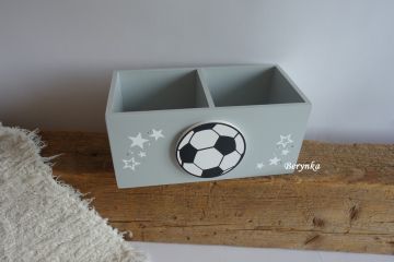 Dřevěný stojánek na tužky - fotbalový