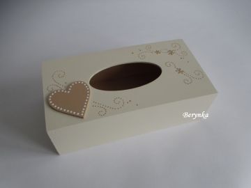 Krabička na kapesníky se srdíčkem