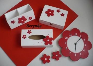 Dřevěné dekorace - červeno-bílá