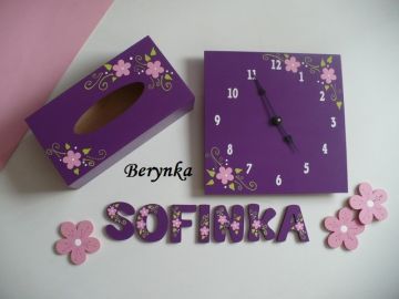 Dřevěné dekorace - fialová s kytičkami