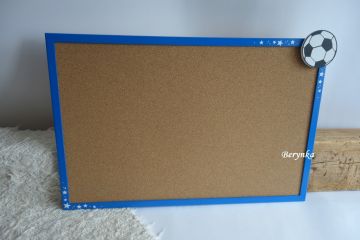 Nástěnka s fotbalovým míčem