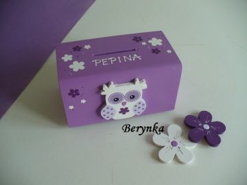 Dřevěná pokladnička se sovičkou