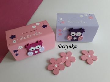 Dřevěná pokladnička se sovičkou