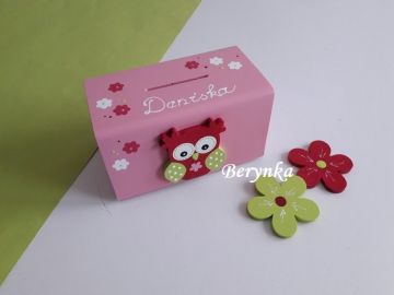 Dřevěná pokladnička se sovičkou