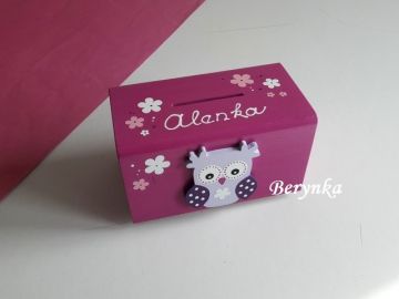 Dřevěná pokladnička se sovičkou