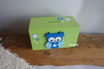 Dřevěná pokladnička se sovičkou