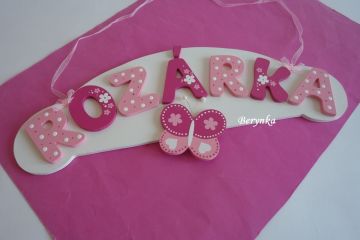 Jmenovka s motýlkem