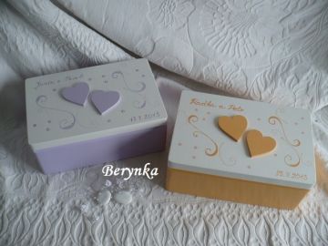 Svatební bedýnka se srdíčky