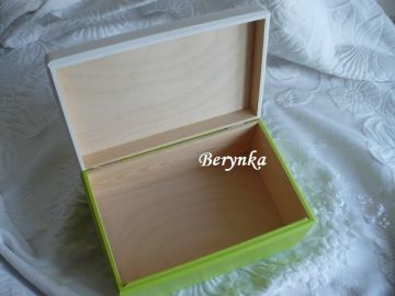 Svatební bedýnka se srdíčky a malováním