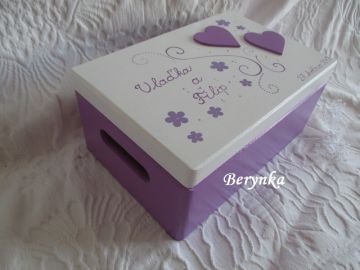 Svatební bedýnka se srdíčky a malováním