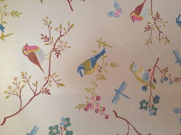 Dřevěné dekorace - s kytičkou - k tapetě