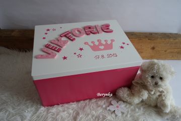 Dřevěná vzpomínková s korunkou