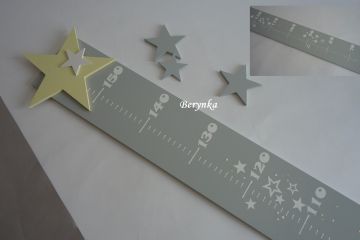 Dřevěné dekorace - žluté s šedou hvězdičkou