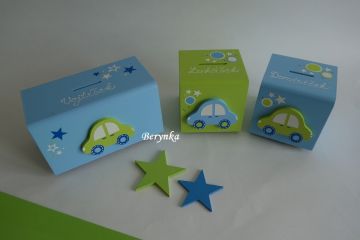 Dřevěná pokladnička s autíčkem