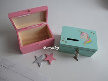 Dřevěná pokladnička s jednorožcem