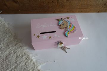 Pokladnička se zámečkem