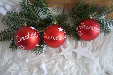 Vánoční baňky se jménem, malované - červené