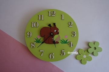 Hodiny s veverkou - kulaté/čtvercové