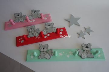 Dětský věšák s medvídky