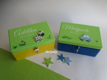 Dřevěné dekorace - v modré a zelené s autíčky