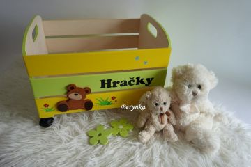 Dřevěná bedýnka s medvídkem