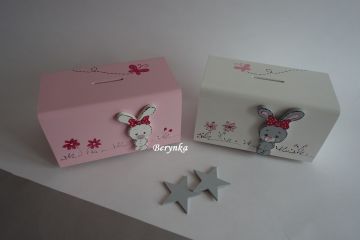 Dřevěná pokladnička se zajíčkem