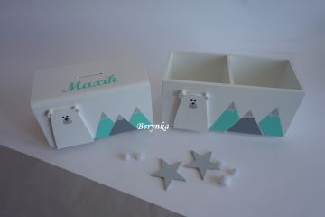 Dřevěný stojánek na tužky s medvědem a horami