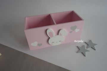 Dřevěný stojánek na tužky s hlavou zajíčka