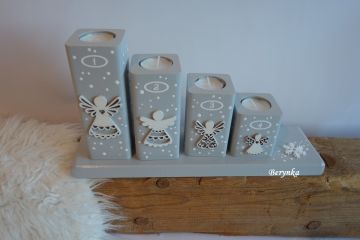 Adventní svícen stupňovitý s andělíčky - různé barvy