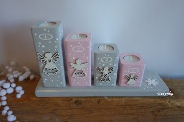 Adventní svícen stupňovitý s andělíčky - různé barvy