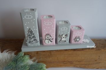 Adventní svícen stupňovitý s kombinovanými motivy - různé barvy