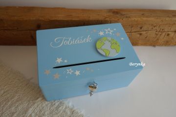 Pokladnička - bedýnka se zeměkoulí